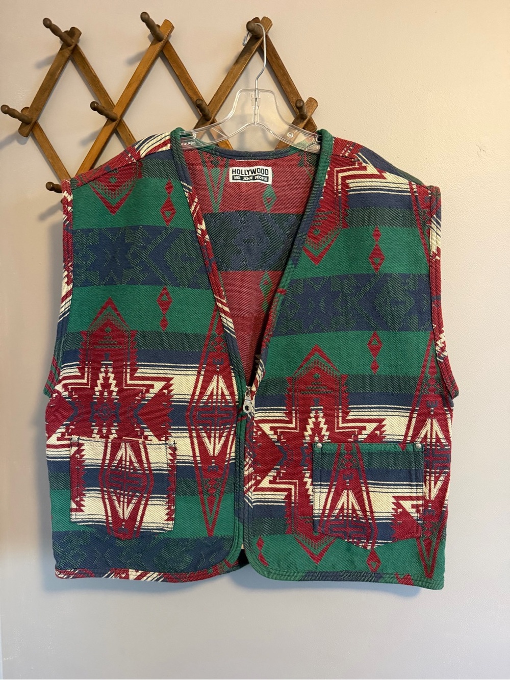 Vintage Tapestry Southwestern Full Zip Vest Green Red Hollywood The Jean People
